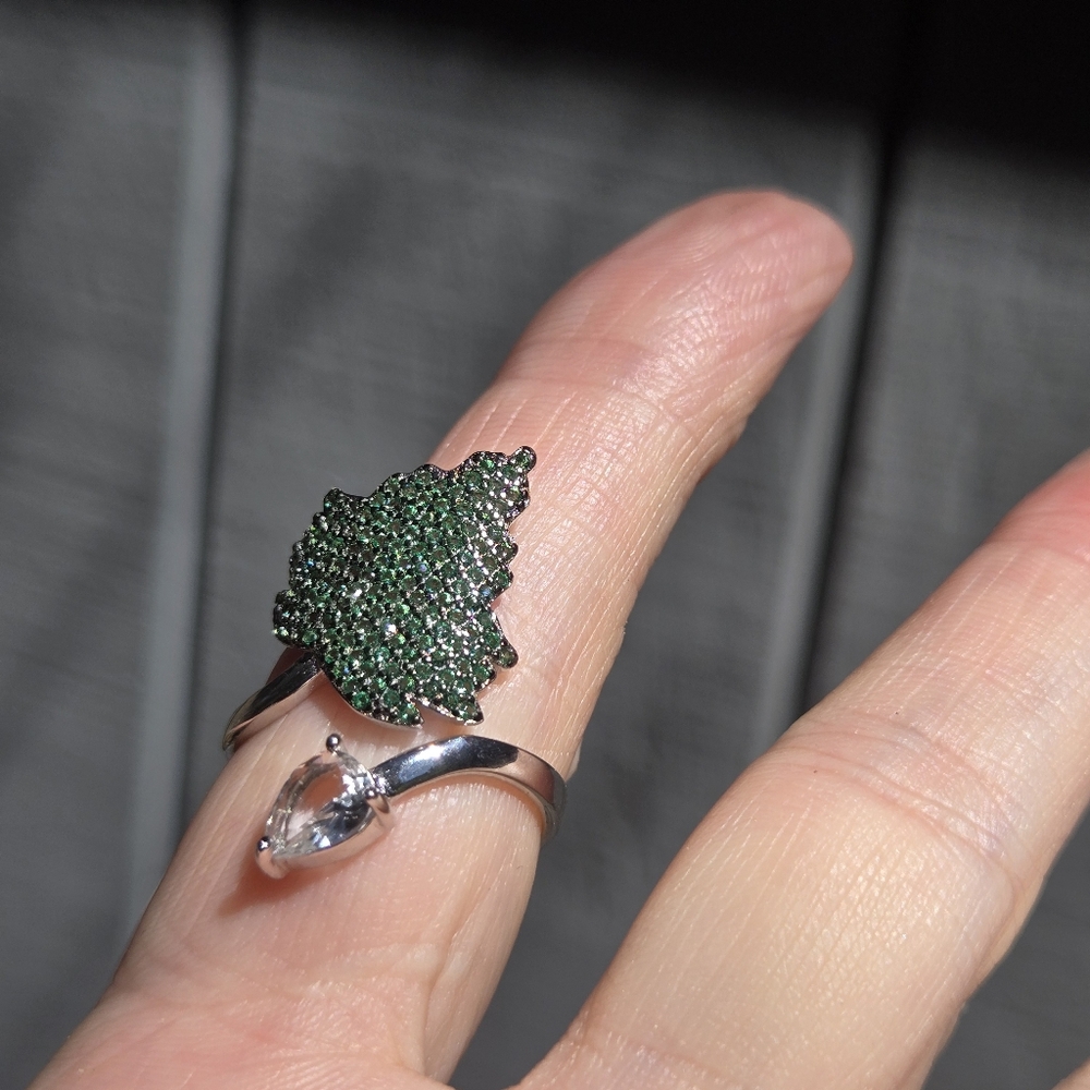 Emerald sterling oak leaf & Topaz ring sz8 adjustable - Picture 4 of 7